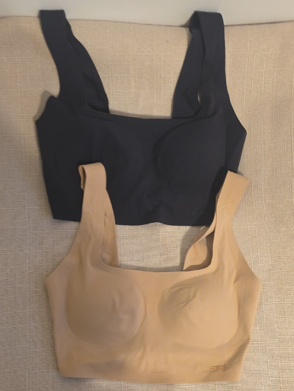 SKIMS SIZE XS Seamless Comfort Bra - Black